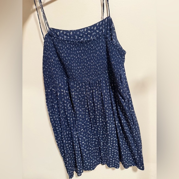 Old Navy Navy Blue Spaghetti Strap Dress tie straps adjustable with pockets⭐️ - Picture 5 of 6